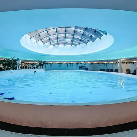 Ans Hanza Tower With Private Jacuzzi - Swimming Pool, Sauna, Jacuzzi, Viewing Terrace Διαμέρισμα Στσέτσιν
