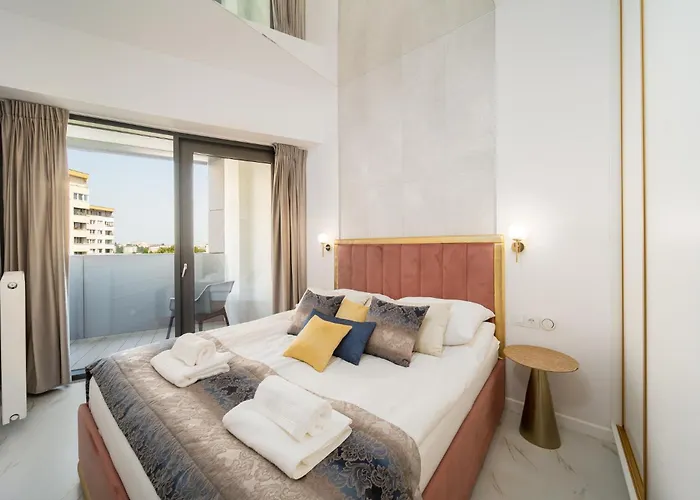 شقة Ans Hanza Tower With Private Jacuzzi - Swimming Pool, Sauna, Jacuzzi, Viewing Terrace