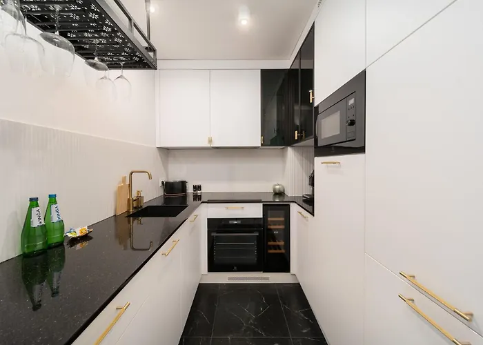 Ans Hanza Tower With Private Jacuzzi - Swimming Pool, Sauna, Jacuzzi, Viewing Terrace Apartment *