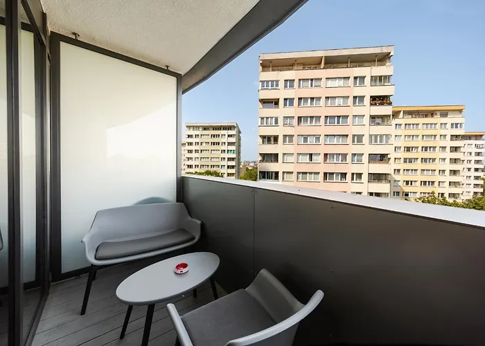 شقة Ans Hanza Tower With Private Jacuzzi - Swimming Pool, Sauna, Jacuzzi, Viewing Terrace شتشيتسين