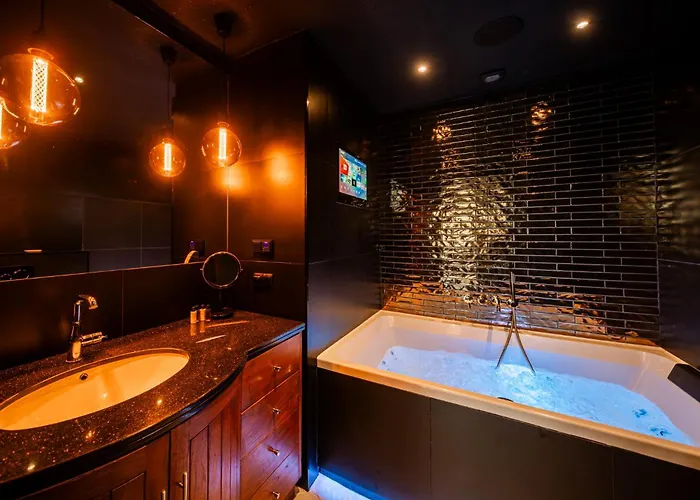 Ans Hanza Tower With Private Jacuzzi - Swimming Pool, Sauna, Jacuzzi, Viewing Terrace * Szczecin